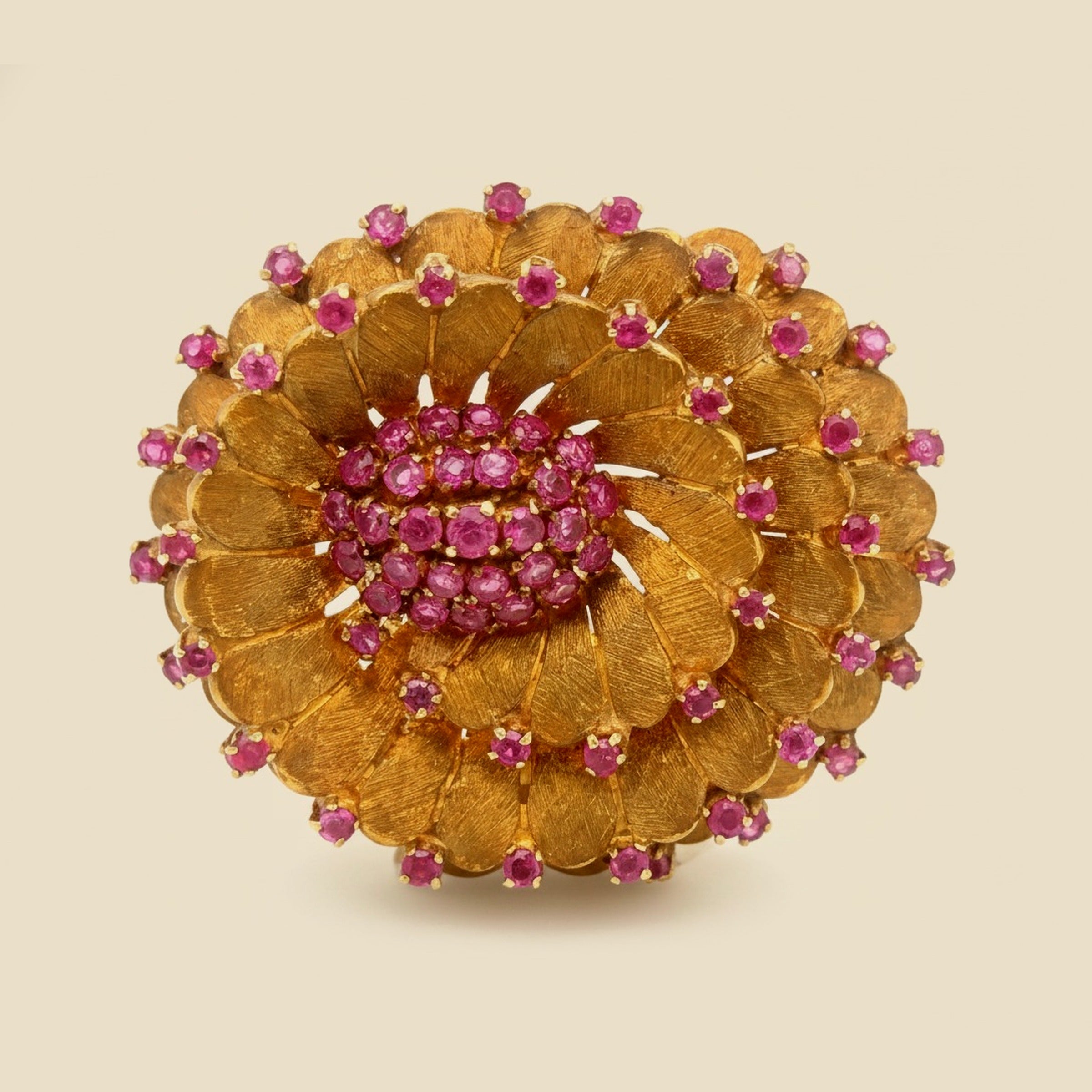 18k Yellow Gold Natural Ruby Swirl Pin