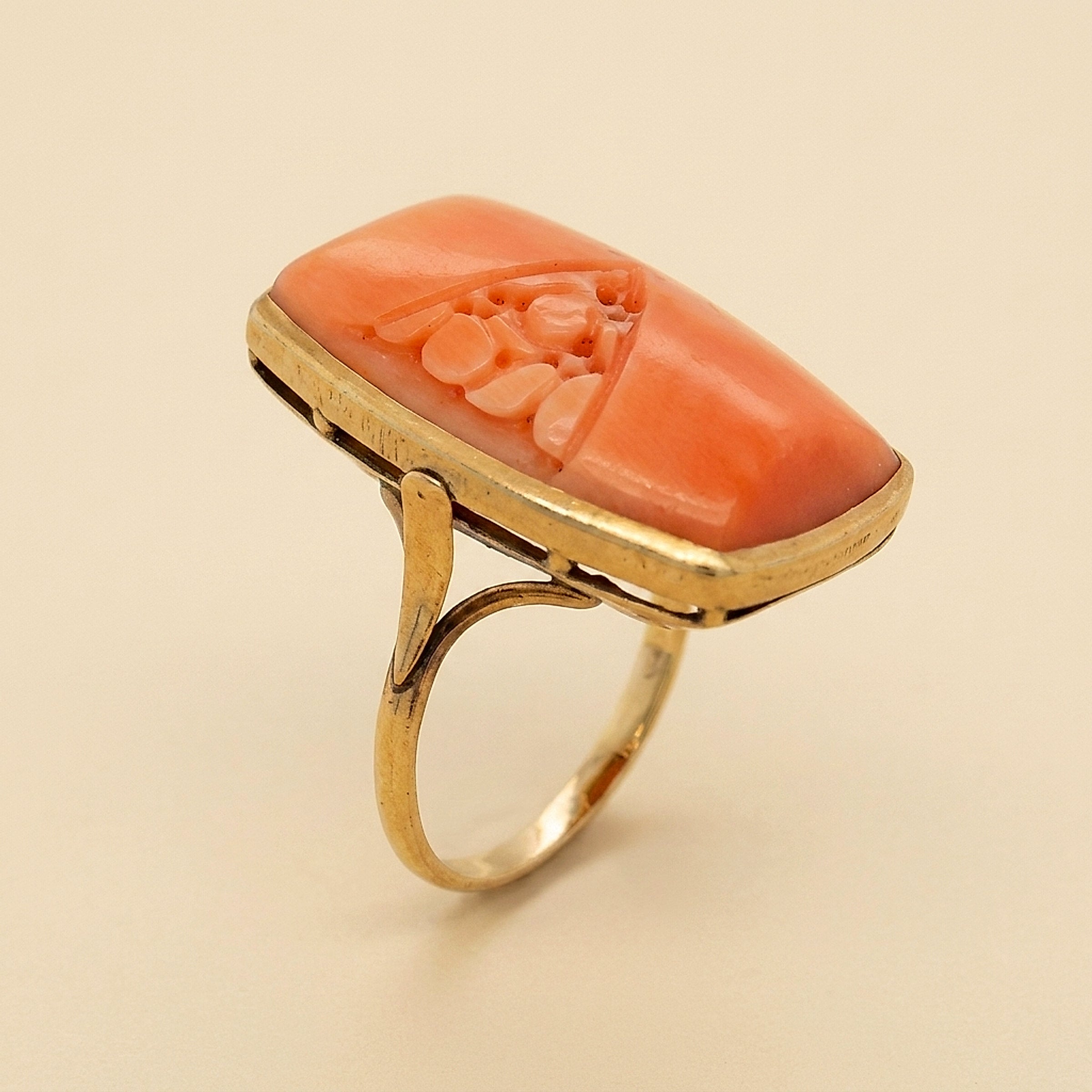 14k YG Angelskin Coral Ring