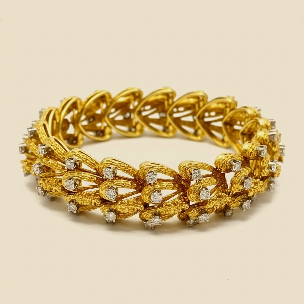 Heavy Brush Design Diamond Link Bracelet - alternate view