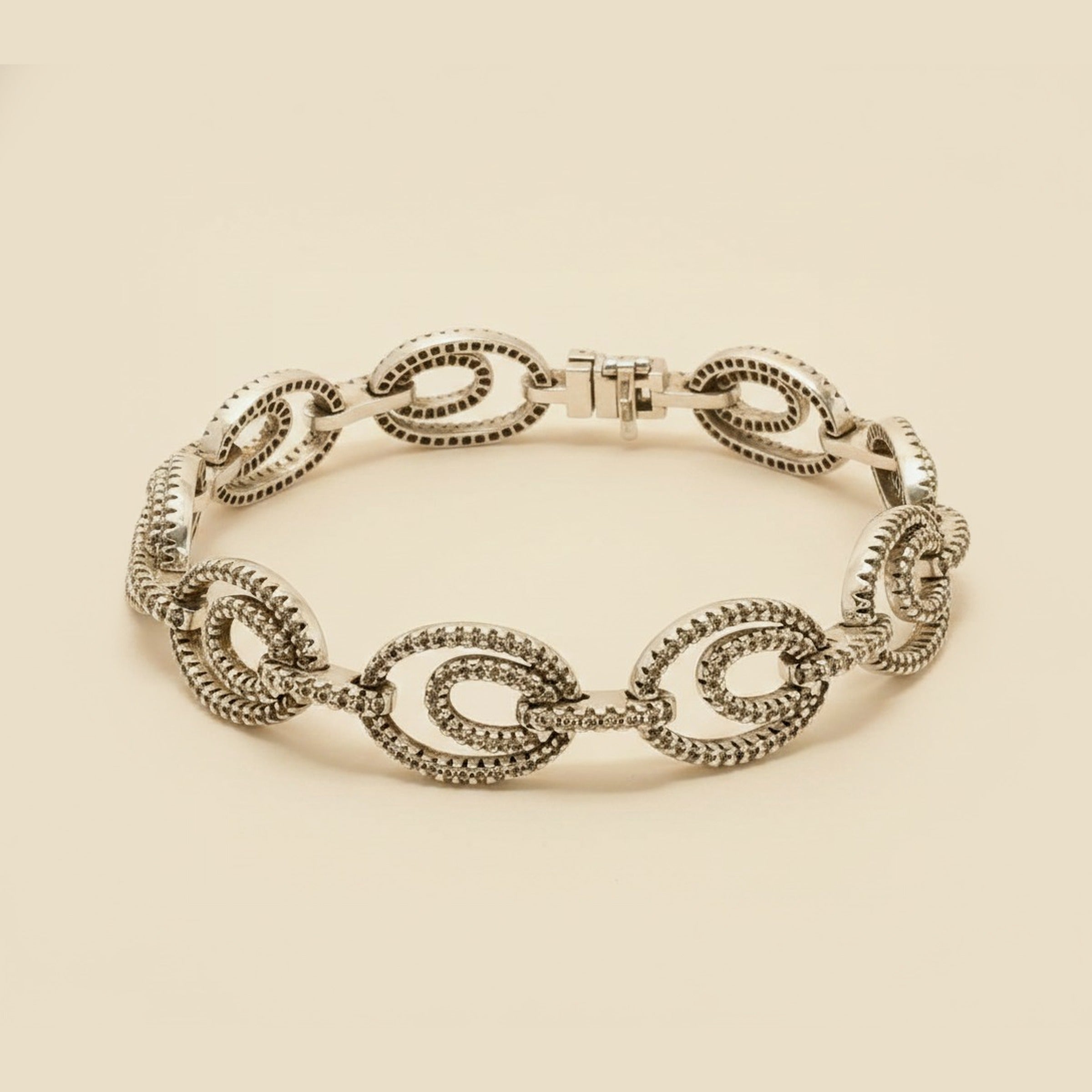 White Gold Diamond Oval Link Bracelet