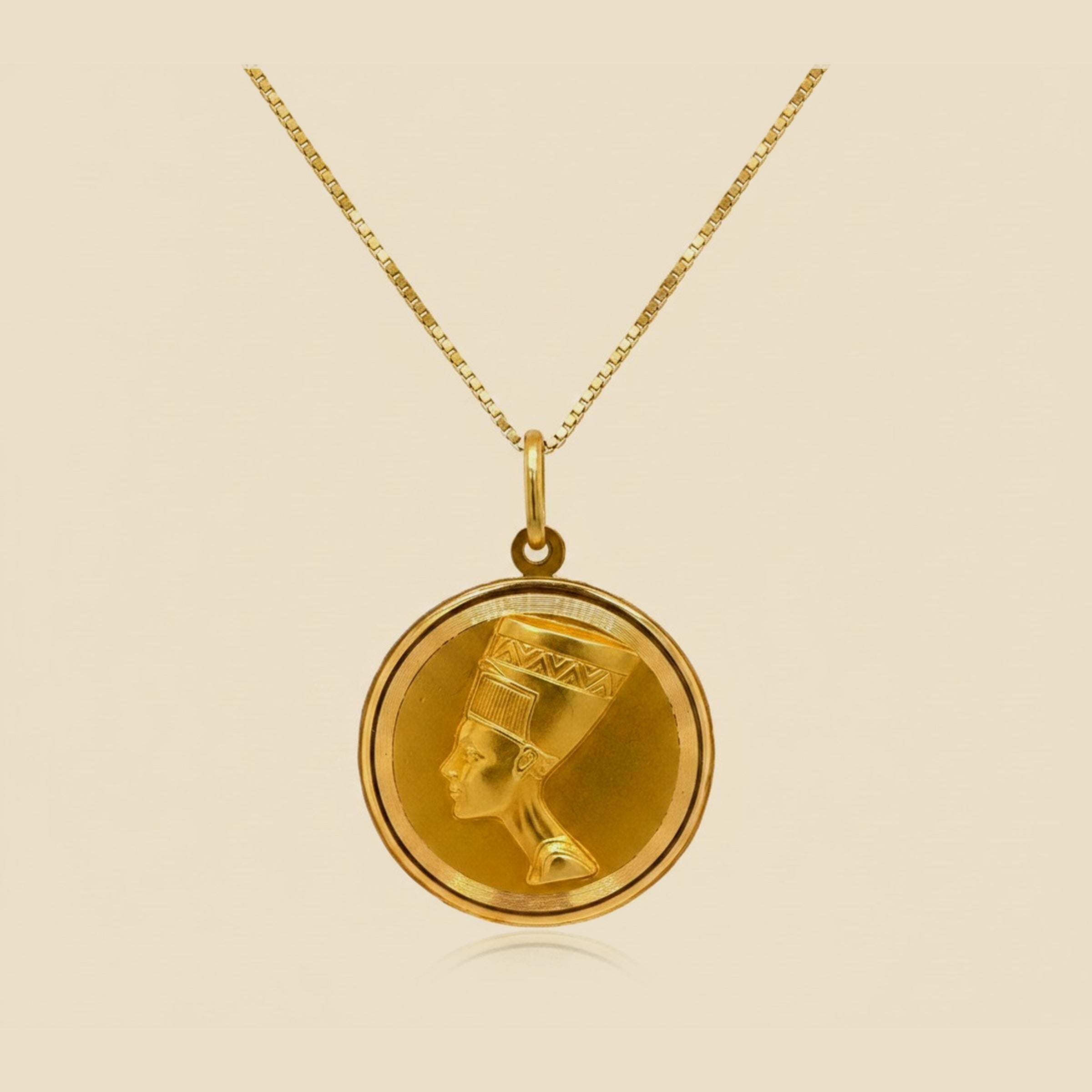 Italy Queen Nefertiti of Egypt Disc Pendant – Empire Diamond