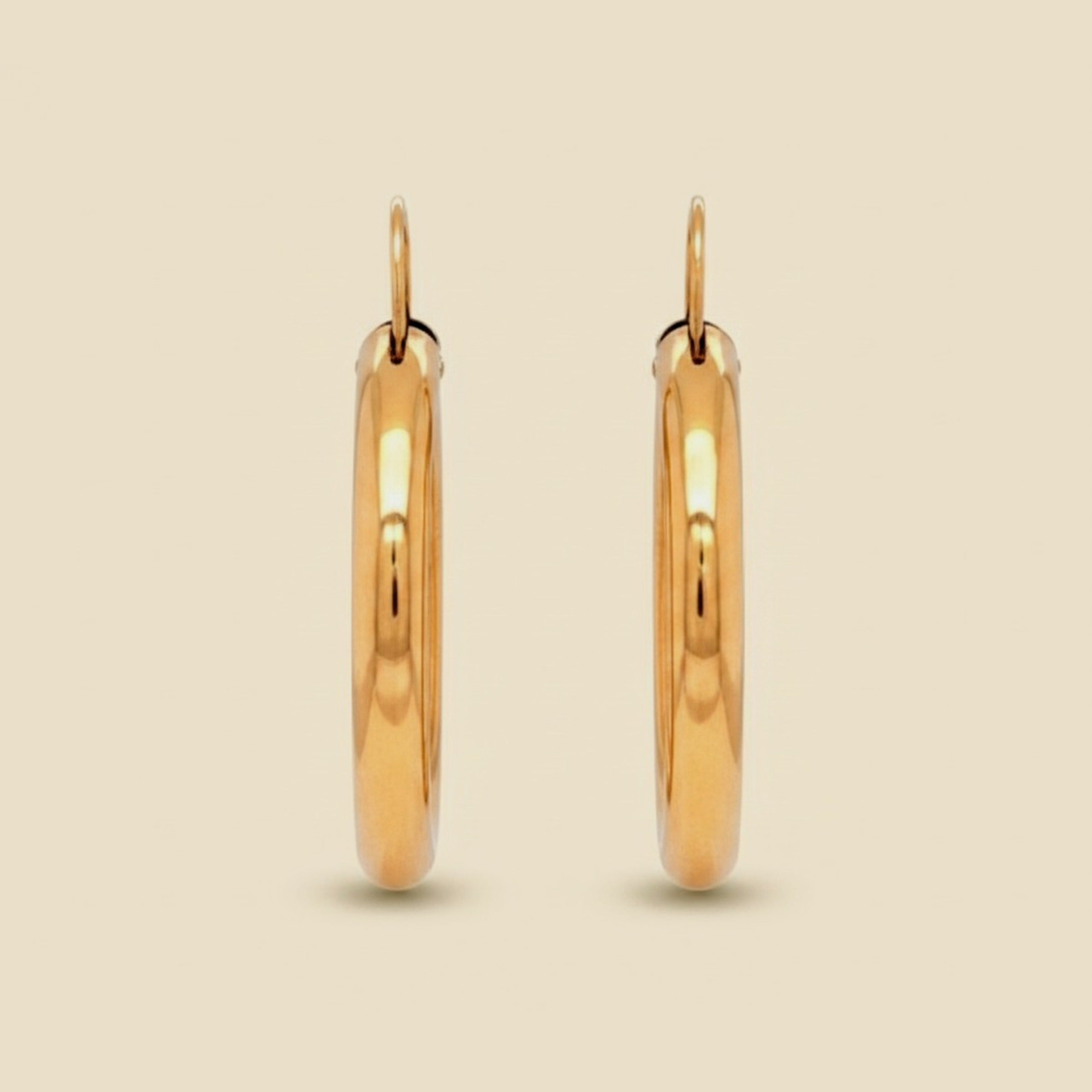 :Lightweight Hoop Earrings – Empire Diamond