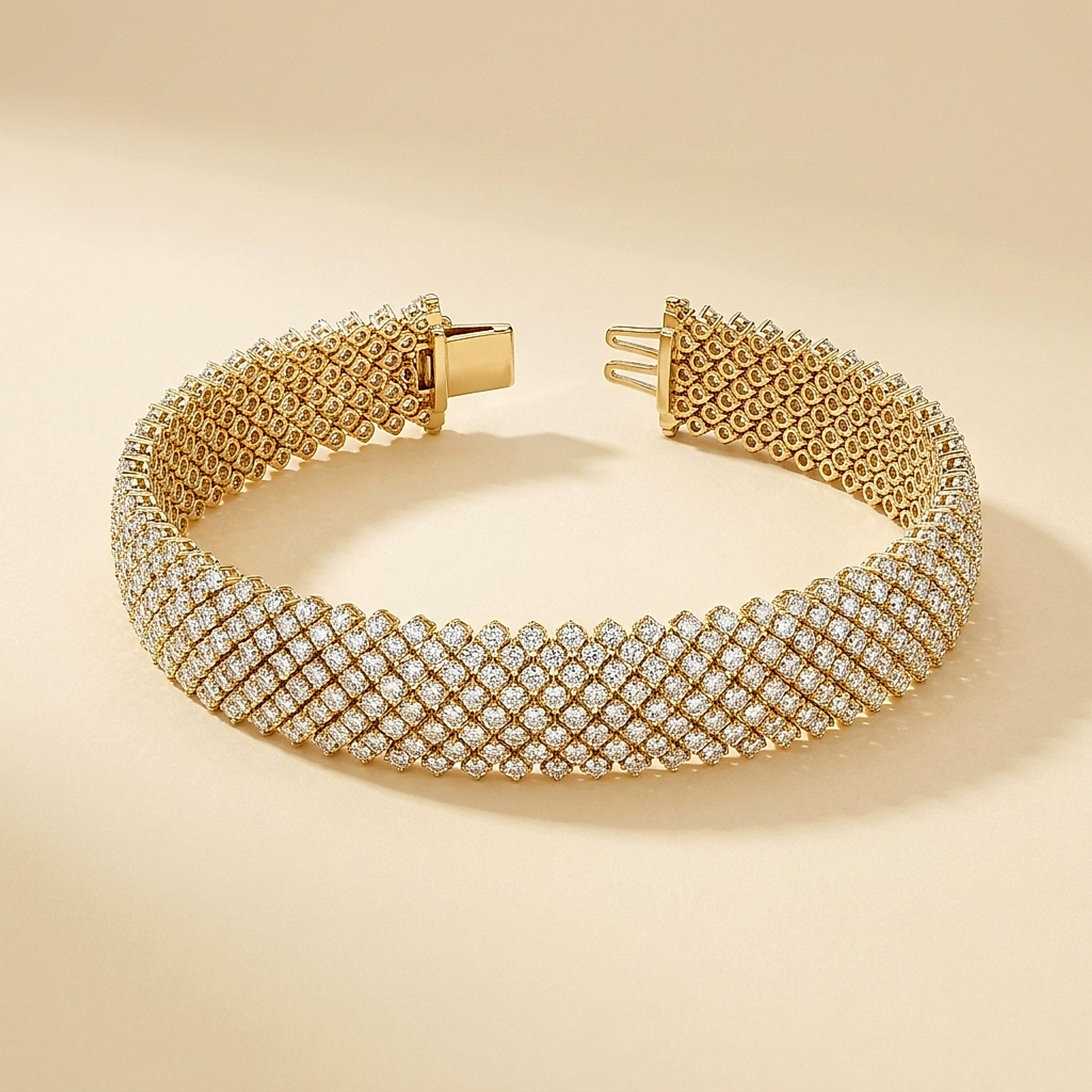 18K Yellow Gold Round Brilliant Cut Diamond Bracelet