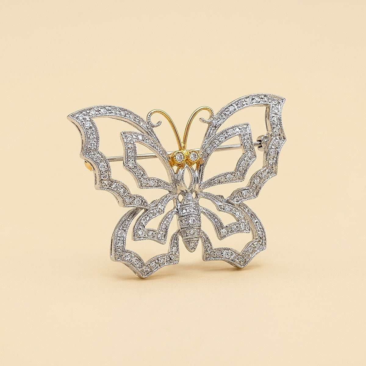 18K White Gold Diamond Butterfly Pin
