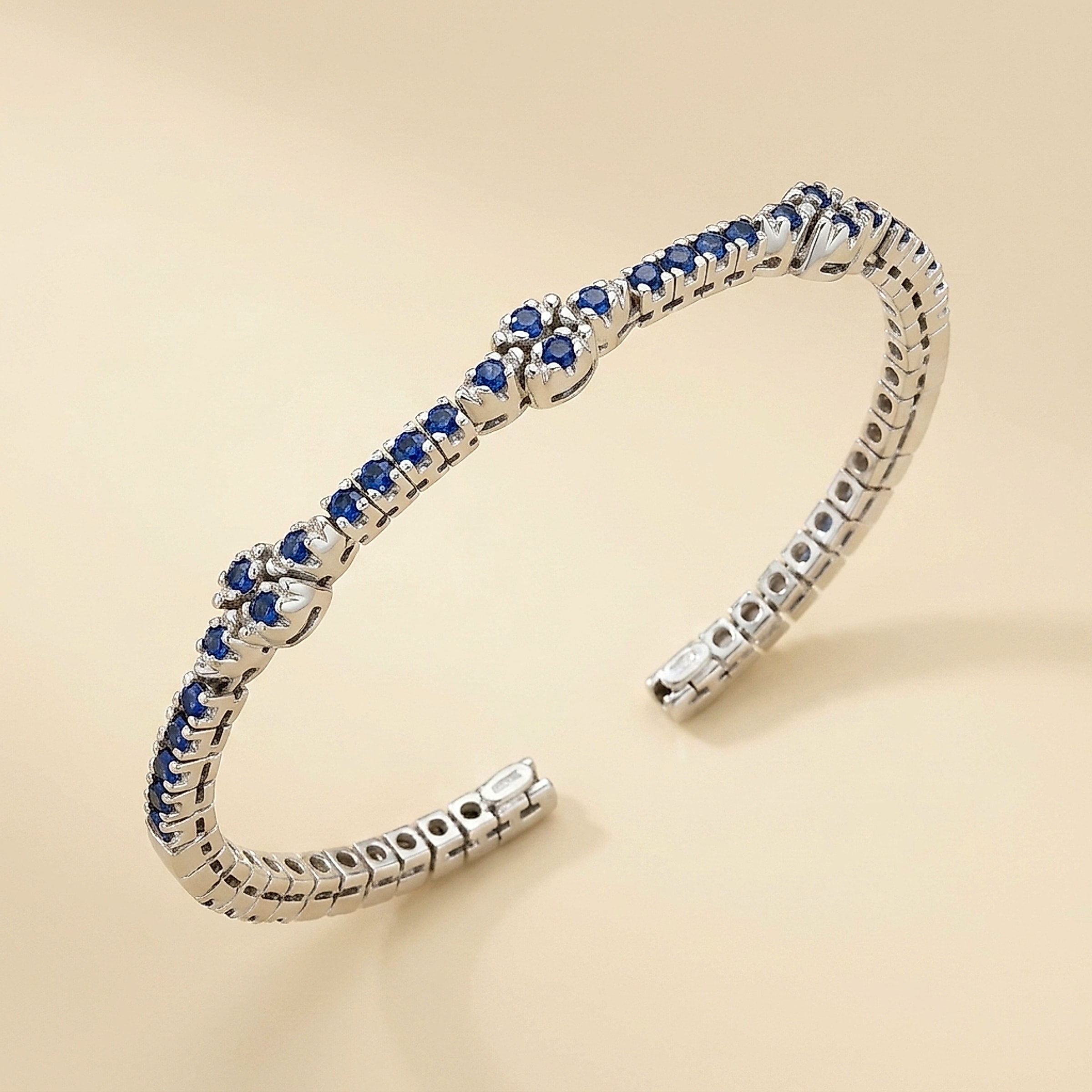 18K White Gold Blue Sapphire Flex Cuff Bangle Bracelet