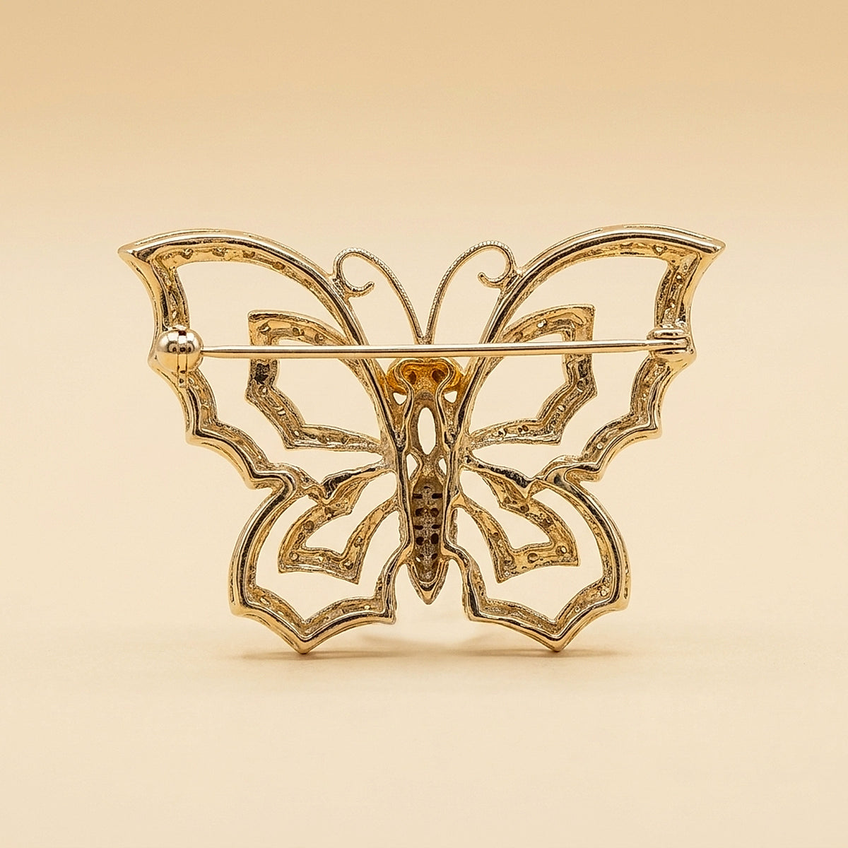 18K White Gold Diamond Butterfly Pin