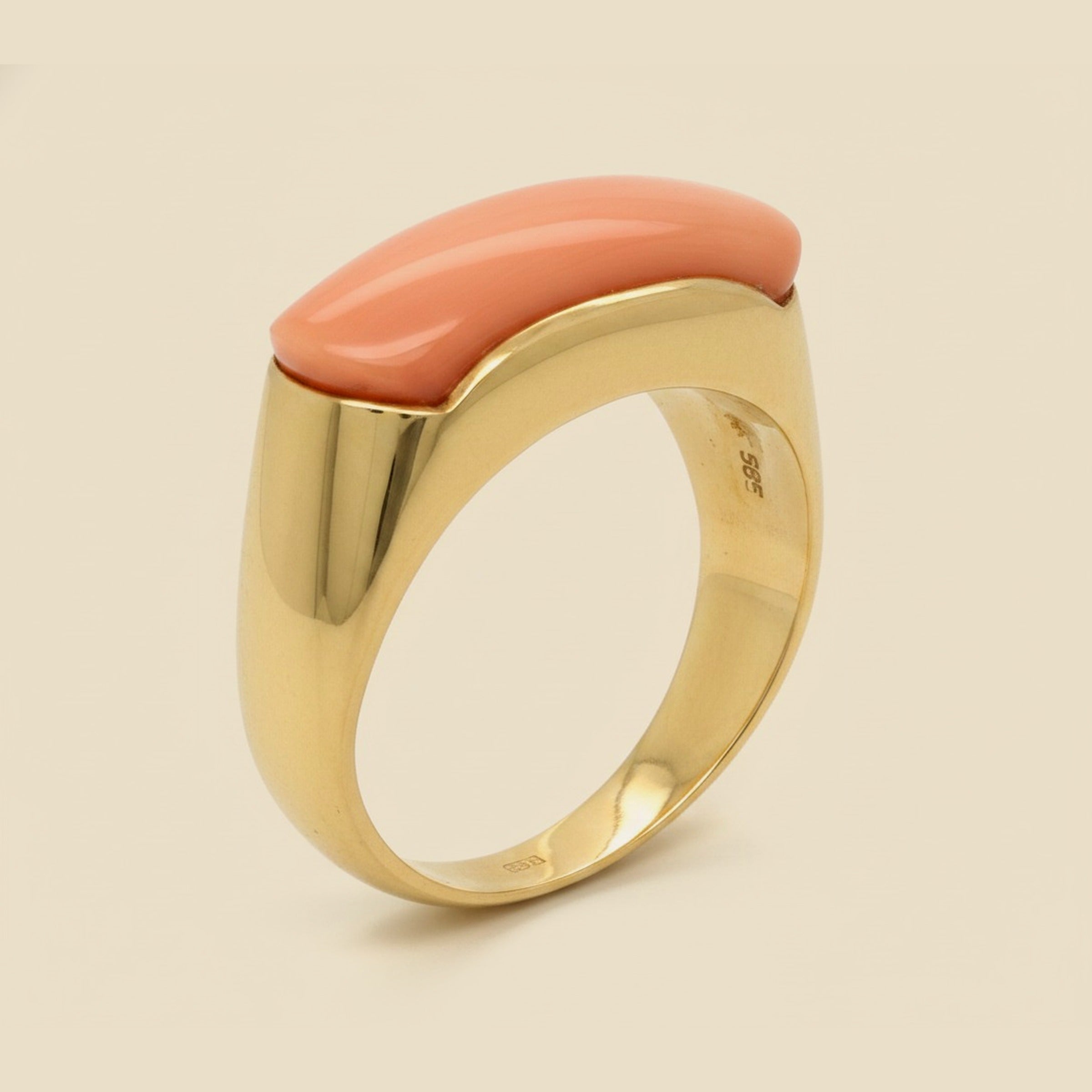 Simple Yellow Gold Classic Coral Ring