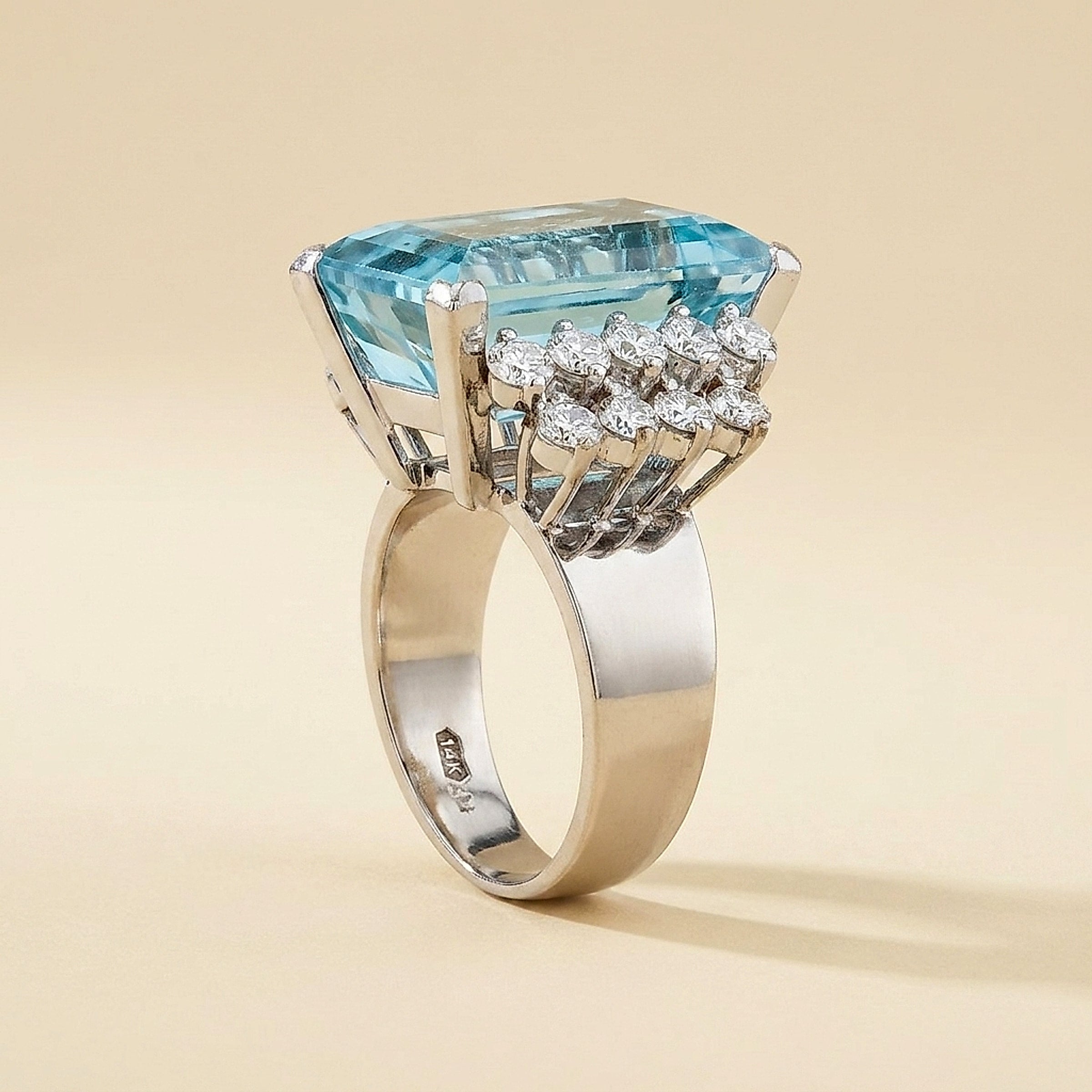18K White Gold Aquamarine & Diamond Cocktail Ring