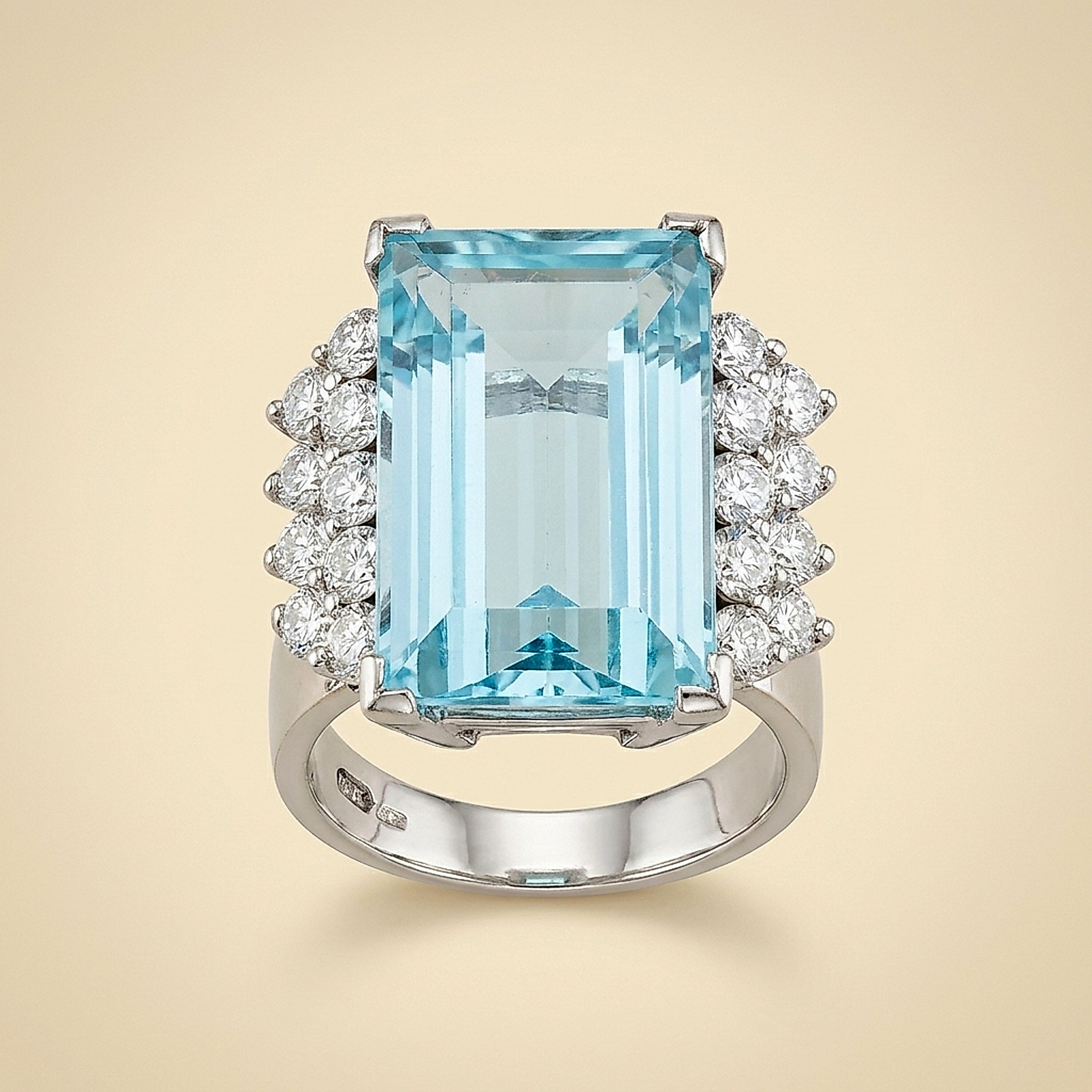 18K White Gold Aquamarine & Diamond Cocktail Ring