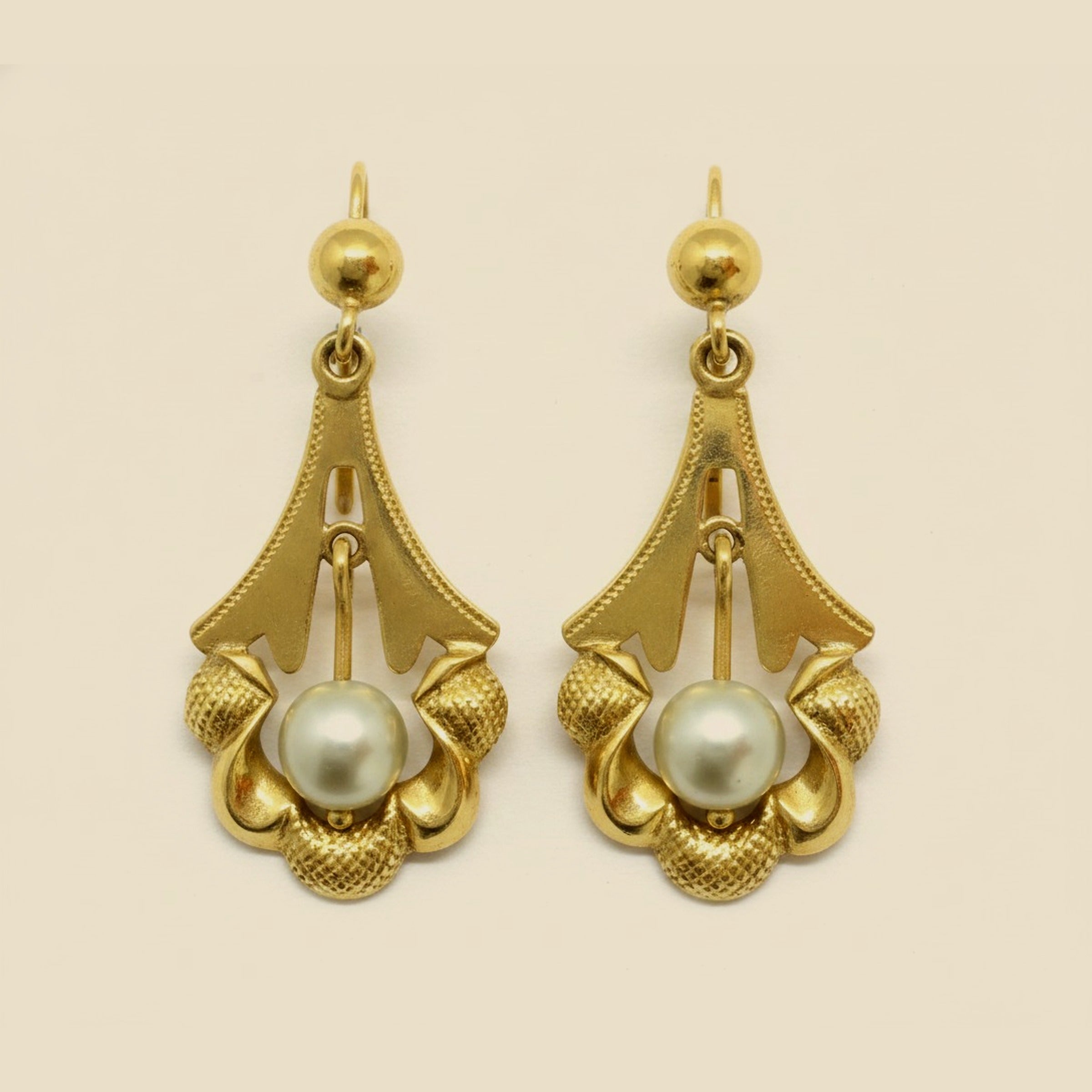 18K Pearl Decorative Hanging Earrings – Empire Diamond