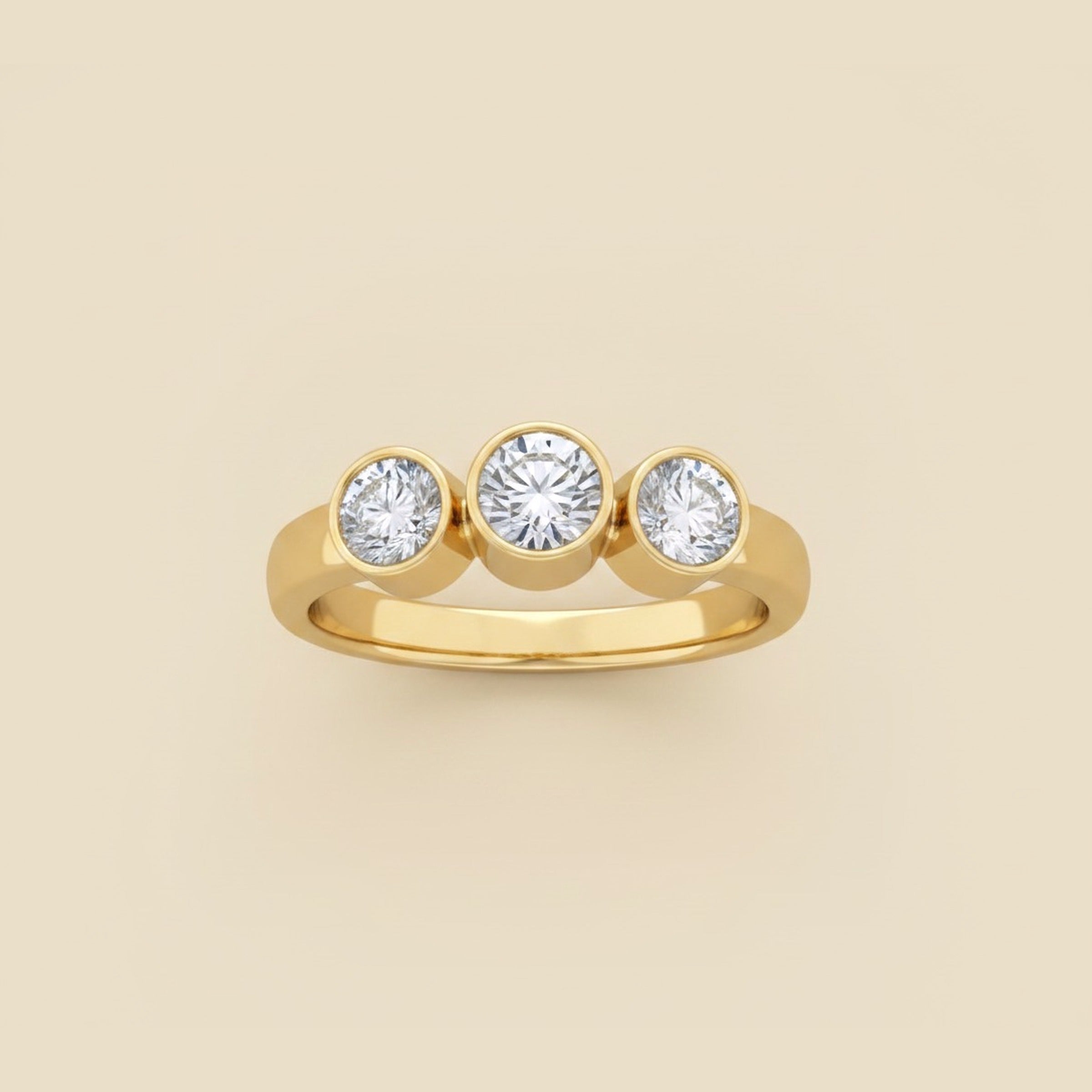 3-Diamond Ring in Yellow Gold – Empire Diamond – view 2
