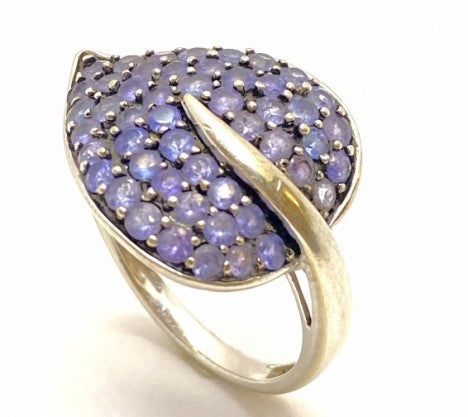 White Gold Iolite Leaf Ring – Empire Diamond