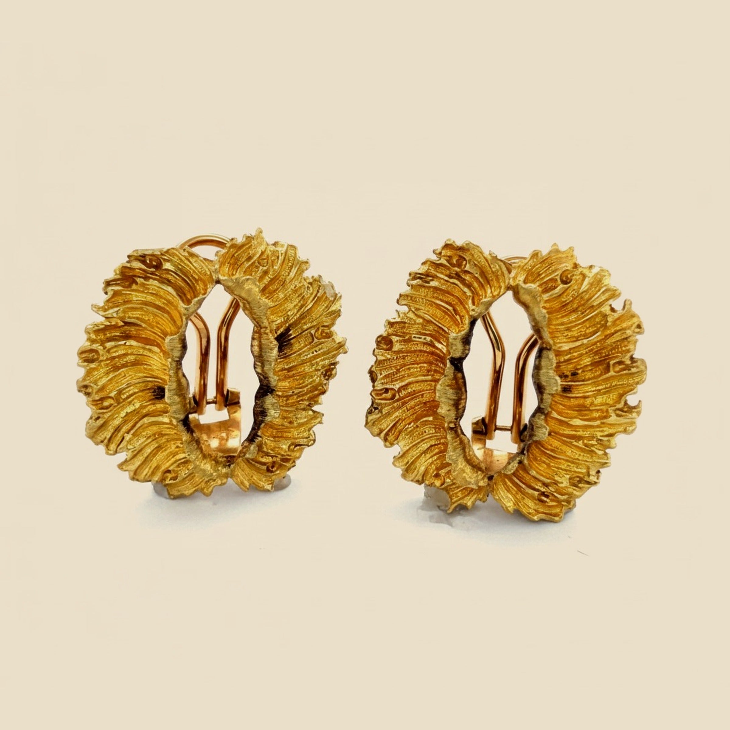Buccellati, Italy, Sea Anemone Earclips
