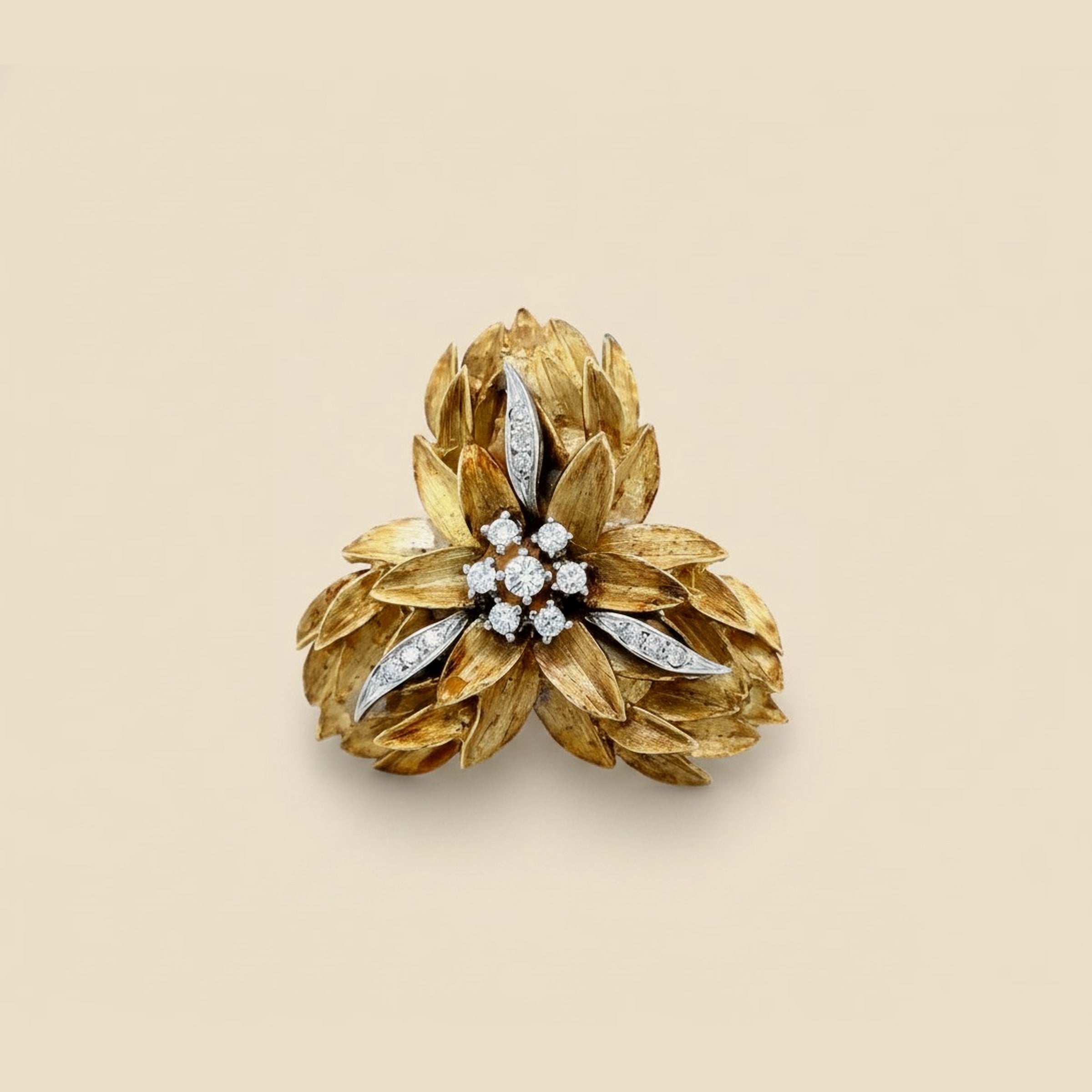 18k Yellow Gold Three Leaf Diamond Pin