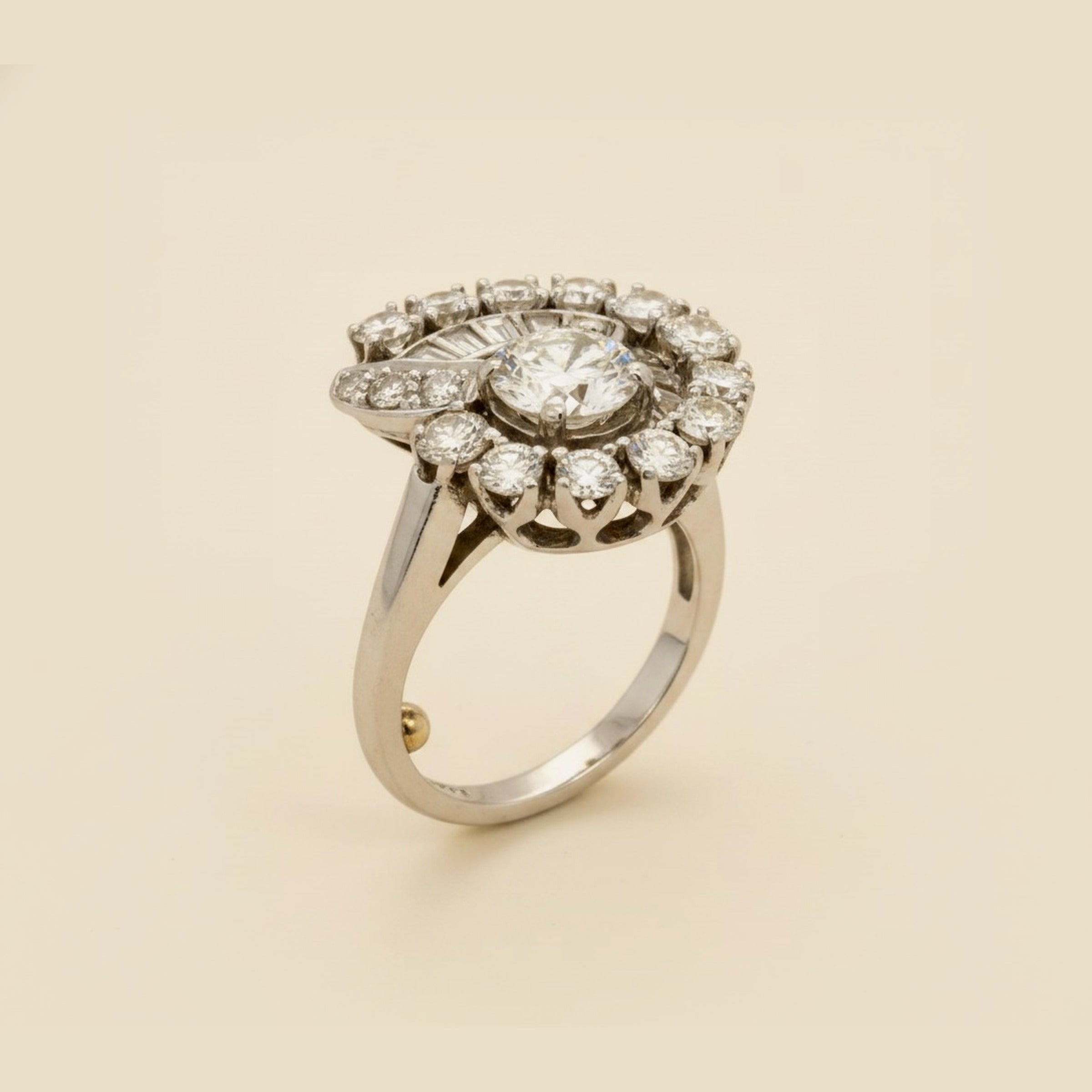 Vintage Platinum Diamond Swirl Ring