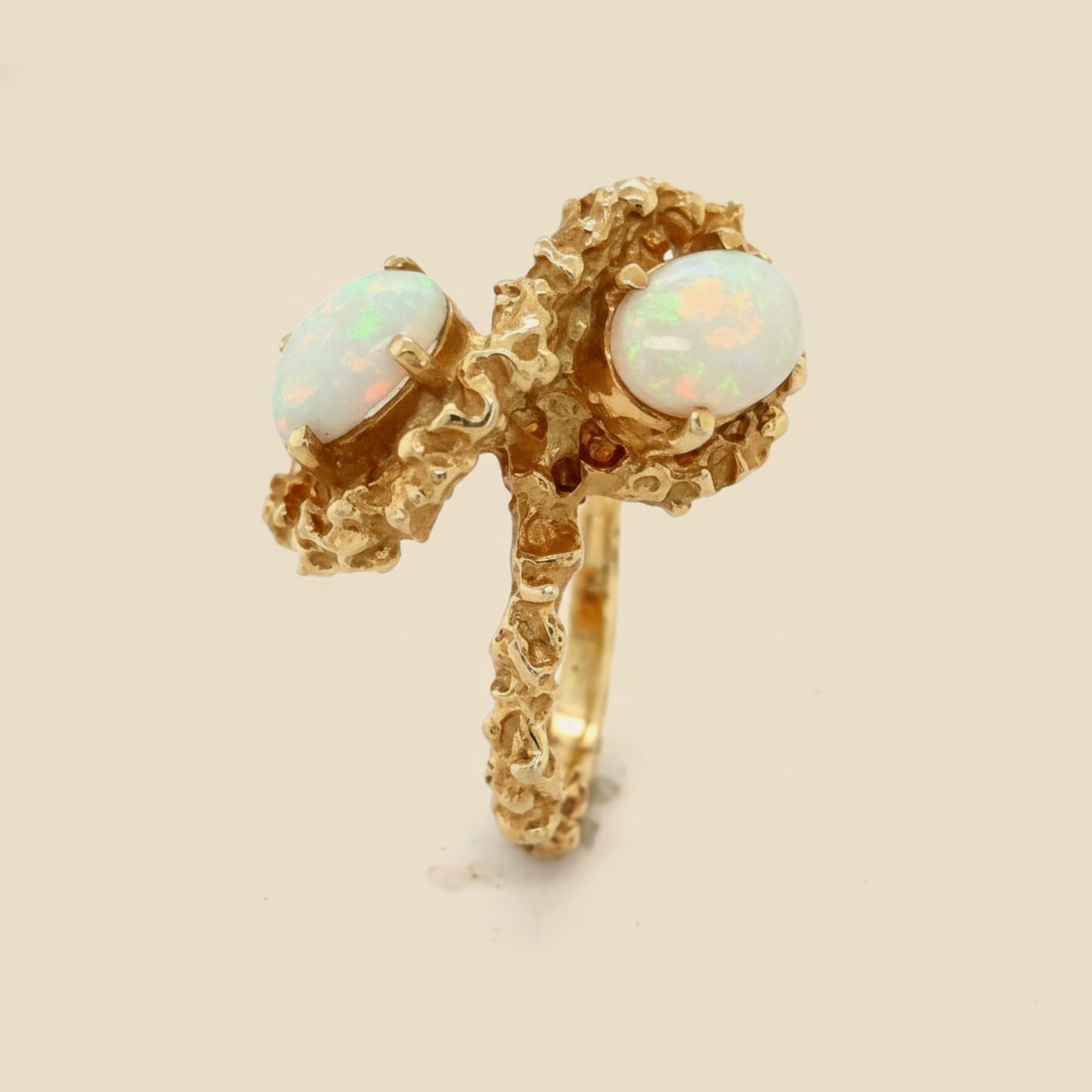 Exaggerated Bead & Indented Pattern Finish Opal Figure 8 – Empire Diamond