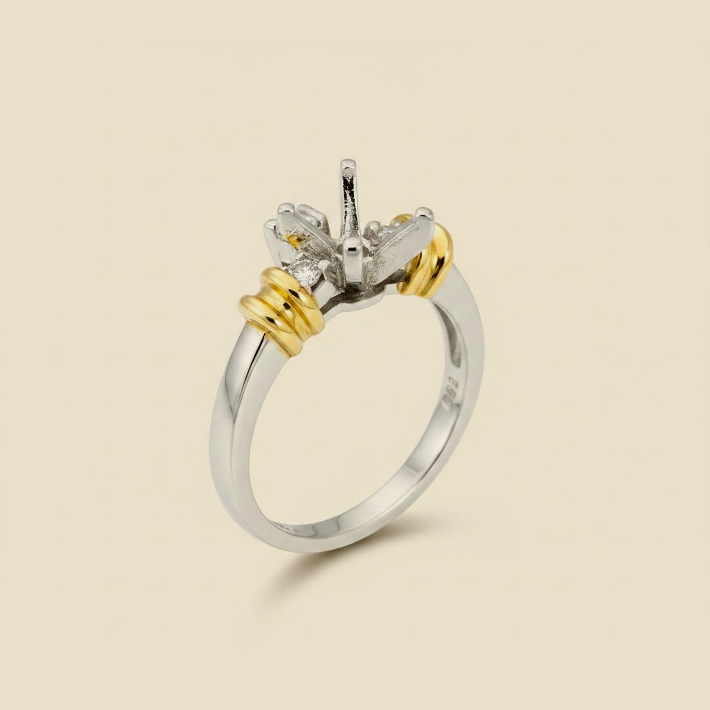 Martin Flyer 6 Prong Platinum & Yellow Gold Diamond Setting
