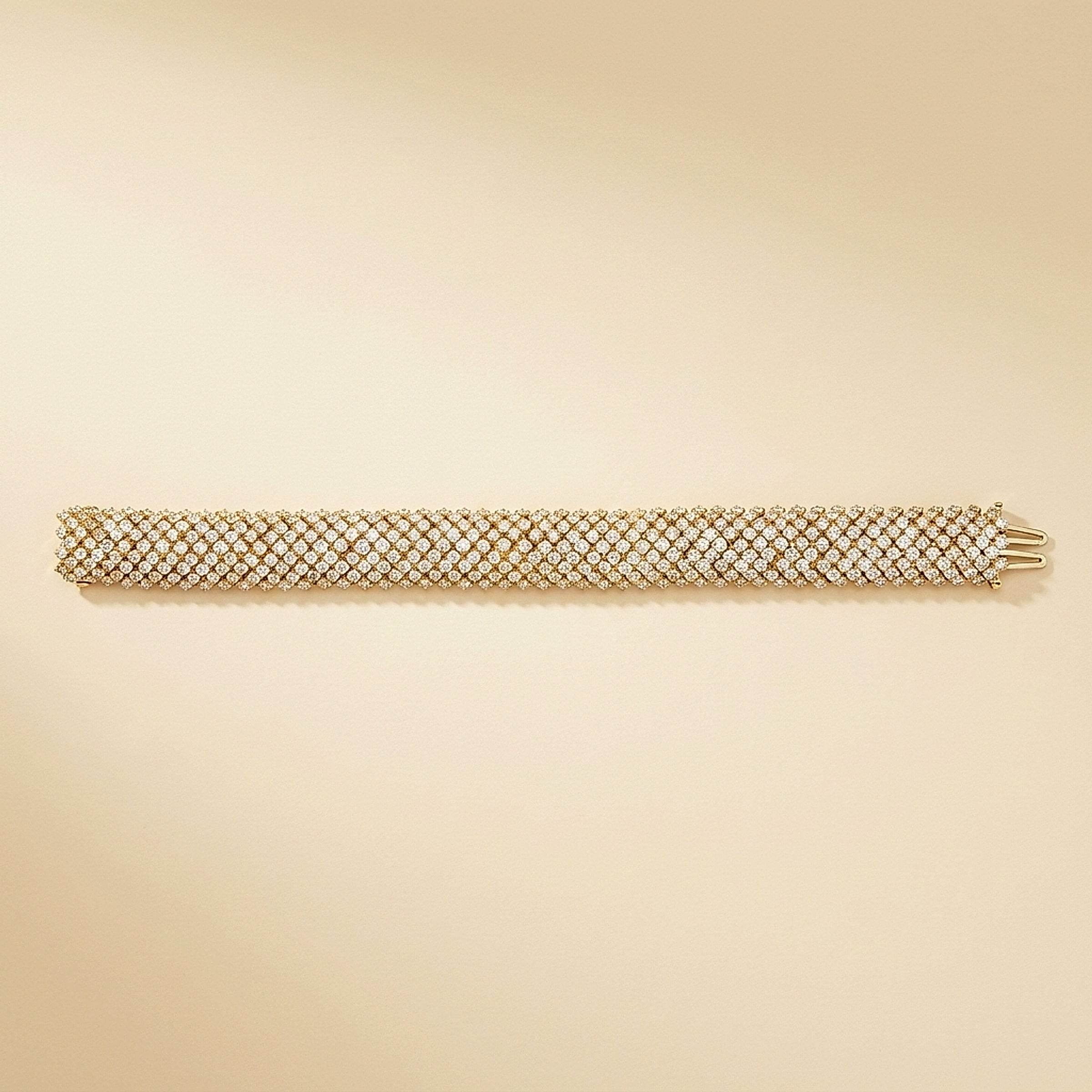 18K Yellow Gold Round Brilliant Cut Diamond Bracelet