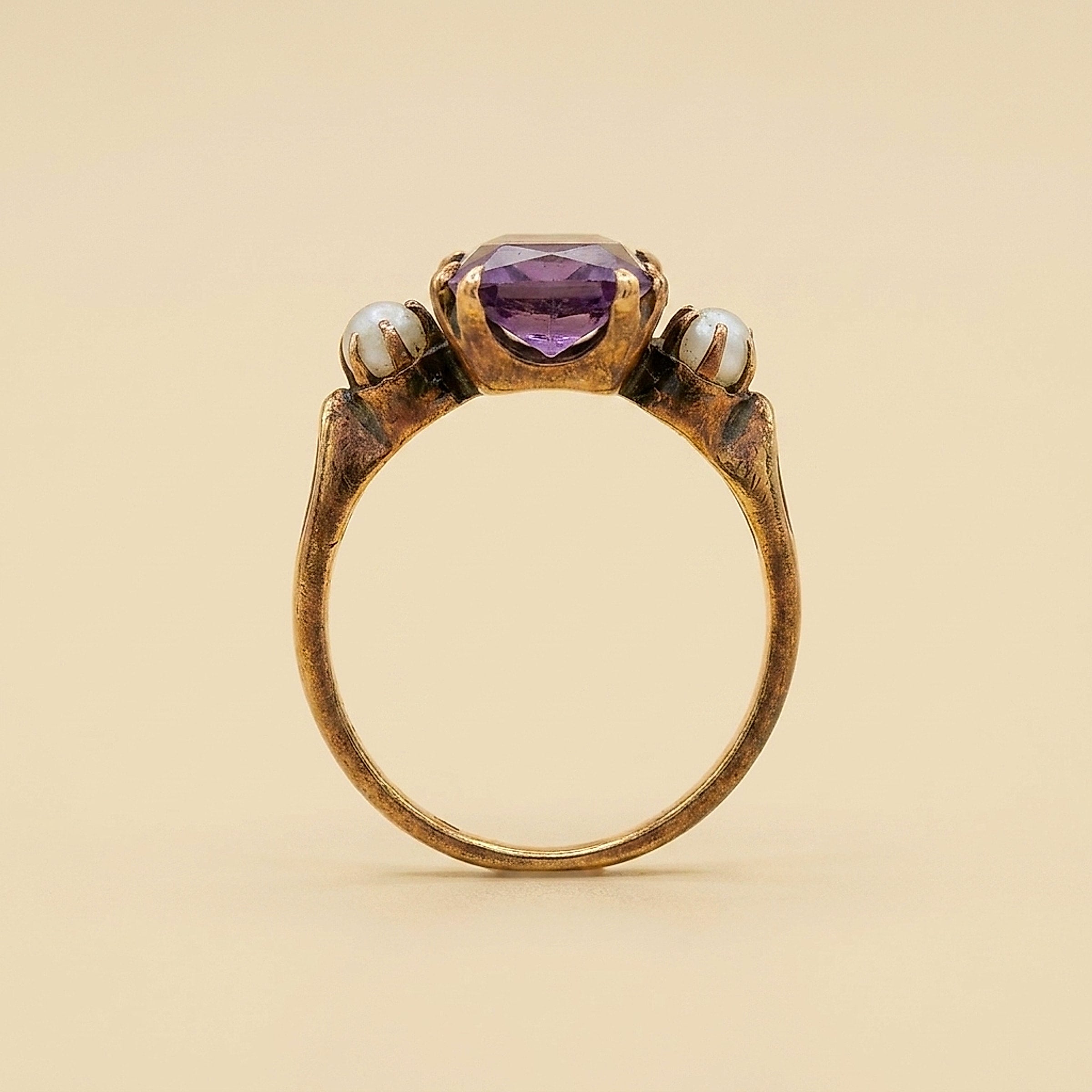 Vintage 10K Yellow Gold Amethyst & Seed Pearl Ring