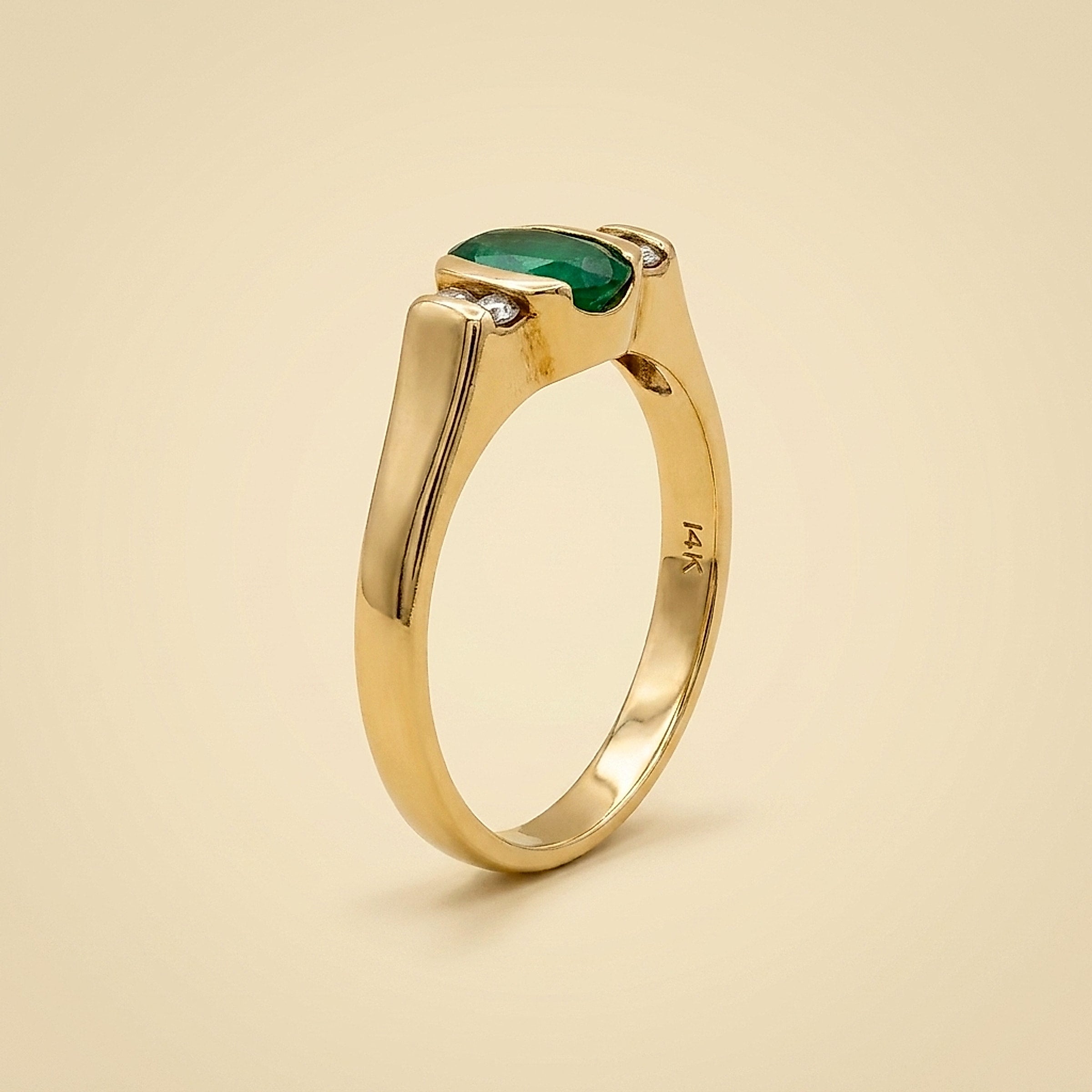 14K Yellow Gold Emerald & Diamond Ring