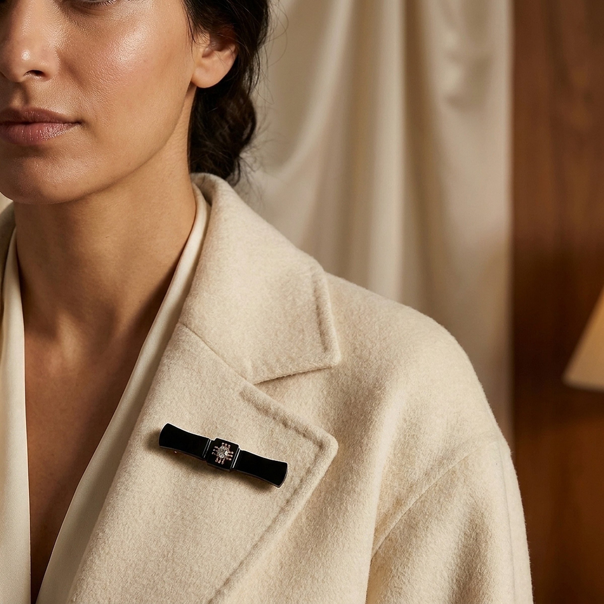 Onyx Bar Pin with a Rose Gold Pin