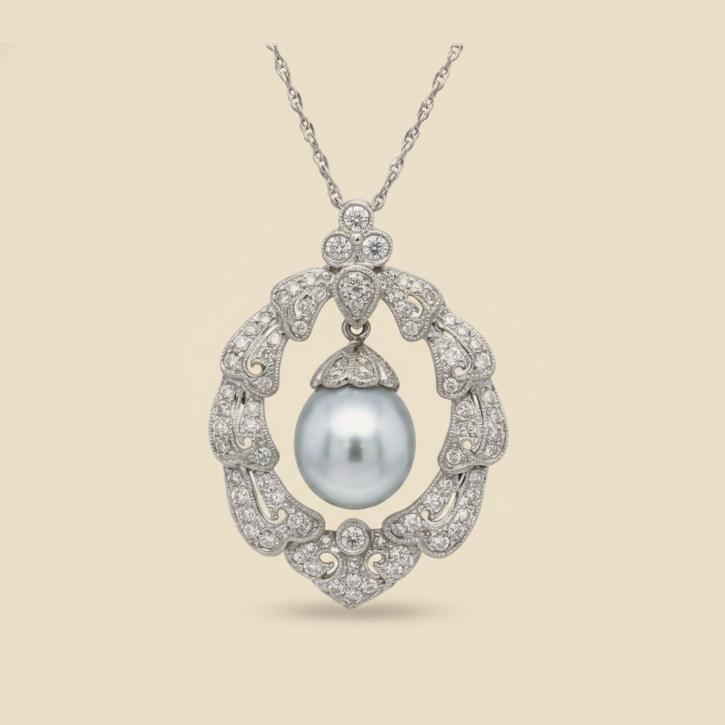 White Gold Diamond Wreath and Grey Pearl