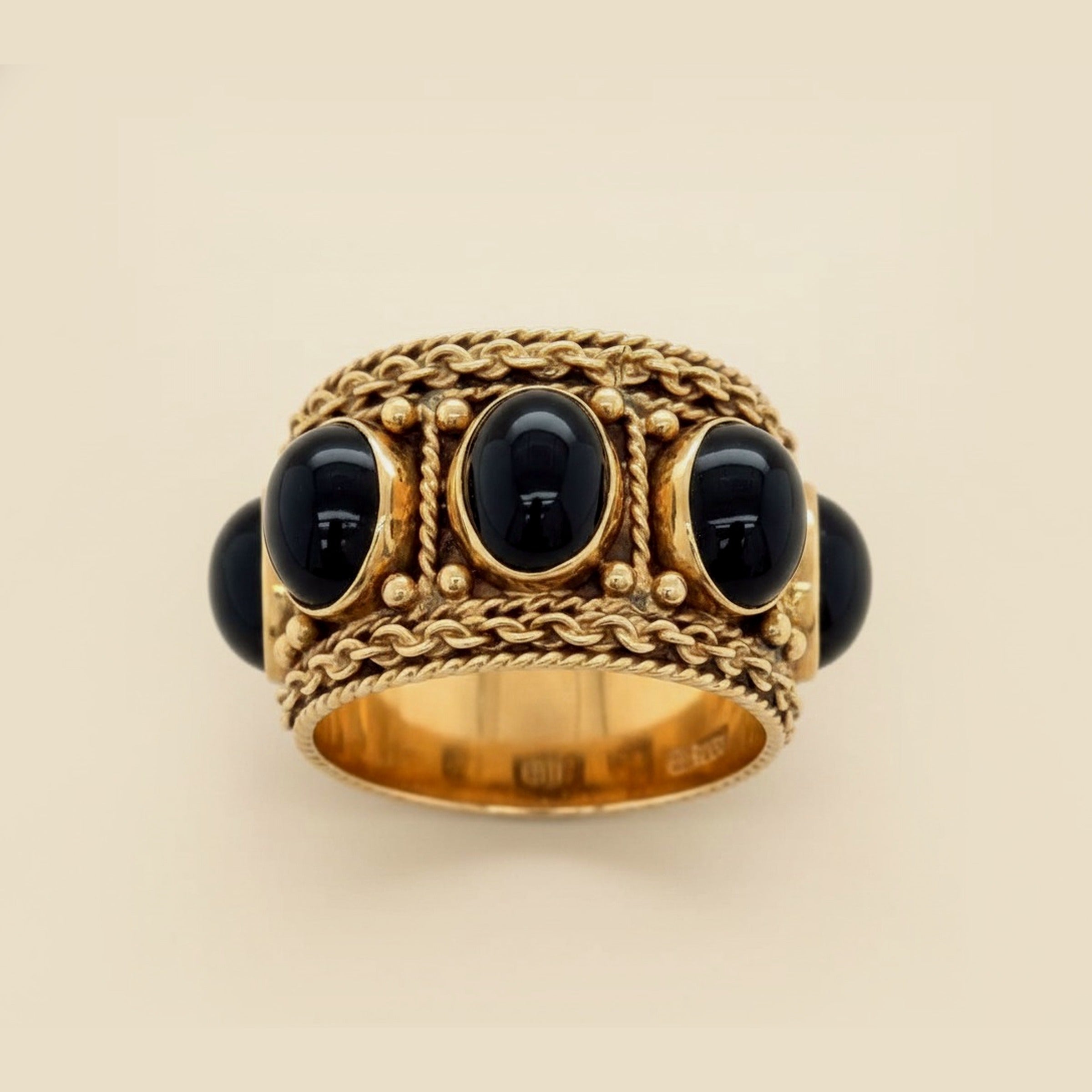 Yellow Gold Cabochon Onyx Band/Ring