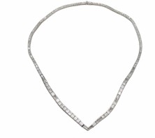Louis Vuitton 18K Diamond Emprise Pendant Necklace - Rhodium